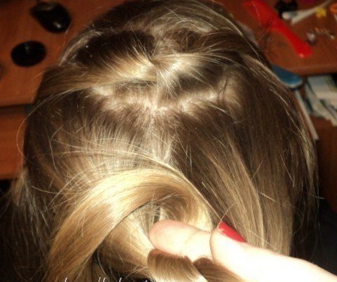 Плетение узлами на длинные волосы